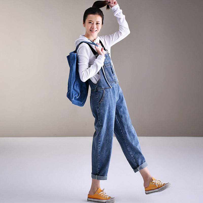

MICOCO N9657 Washable denim jeans with loose, skinny frills and contrasting straps, Blue