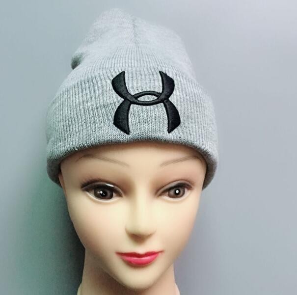 black polo beanie with red horse