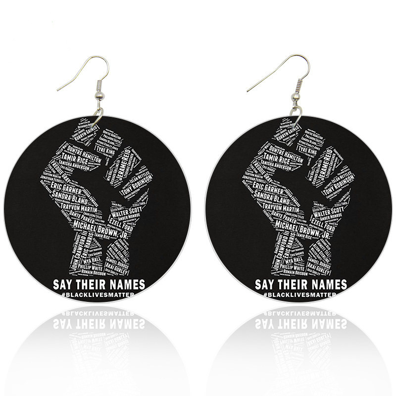 Mode pangle lettre imprimée Puissance africaine Fist goutte boucles d'oreilles en bois avec des vies noires importateurs Histoire Afro Histoire N