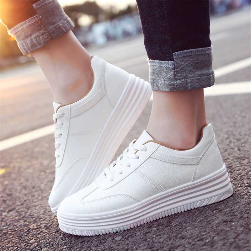 

Slip On Walking Shoes Women Summer Black Sneakers Anti-Skid Sport Shoes Girl Breathable Socks for Travel Vacation, White