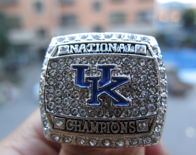 

2012 University of Kentucky Wildcats National Championship ring With Wooden Display Box Souvenir Fan Men Gift Wholesale Drop Shipping
