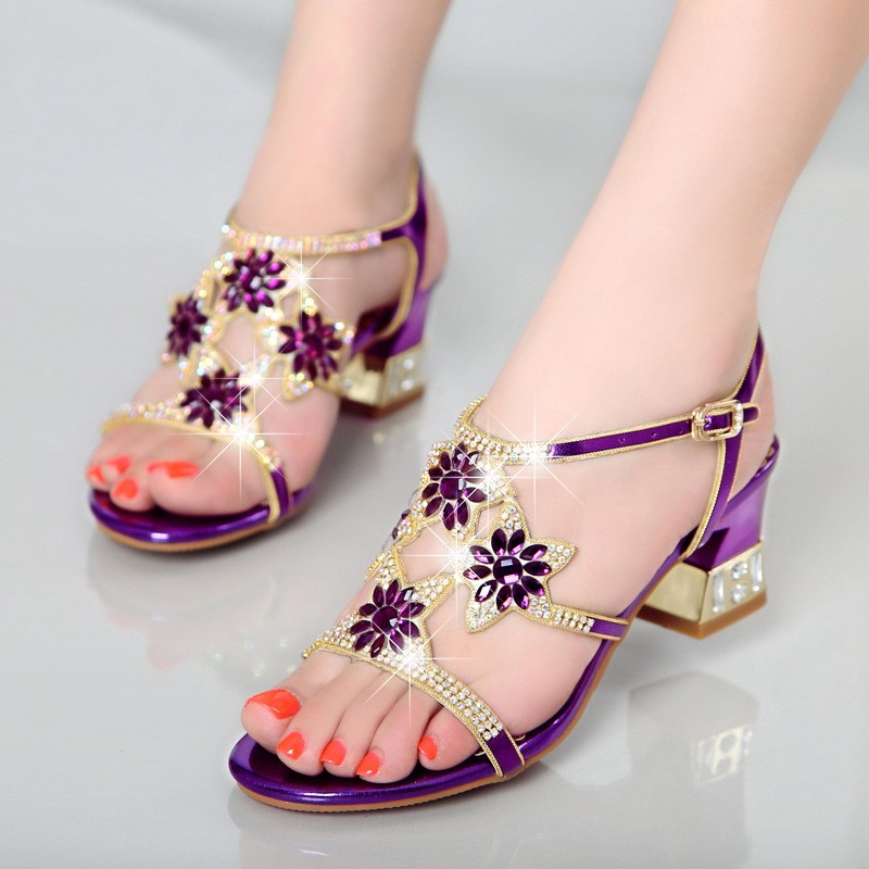 

2020 New Arrival Genuine Leather Bling Rhinestone Sweet Sandals For Women Crystal Med Heel Summer Shoes, Blue