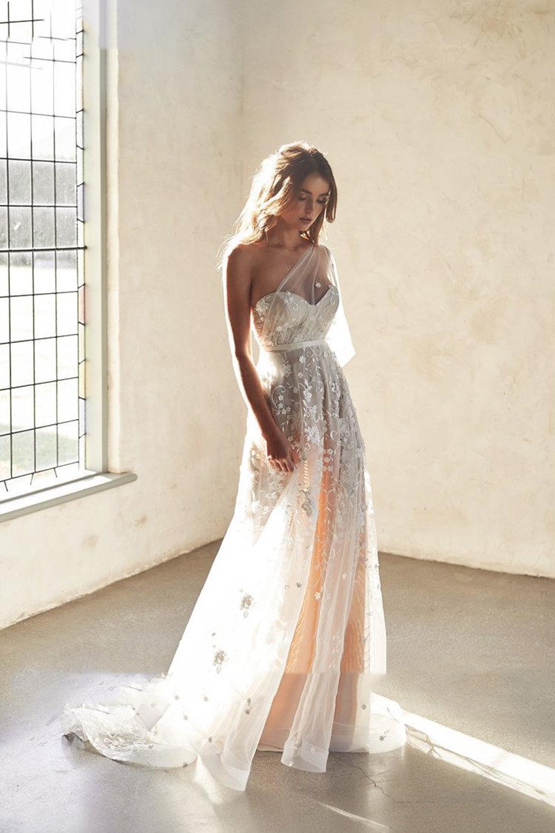 

Beach Wedding Dresses A Line One Shoulder sexy Lace 3D Flowers Gowns Vestidos De Novia Boho Bride, Customize