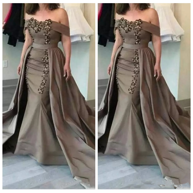 

2019 Mother Of The Bride Dresses Bateau Mermaid Lace Appliques Beads with Detachable Train Long Plus Size Formal Party Evening Gowns