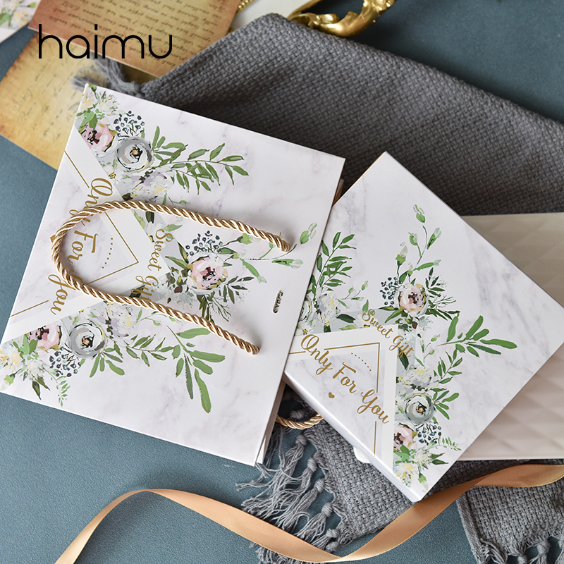 

20pcs Two Sets Gift Bag Wedding Gift Box Gifts Bridesmaid Birthday Party Decoration Wedding Favors and Candy Bags for Guest