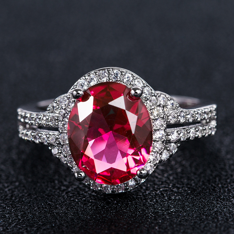 

Personal collection Zhimu ornaments Enchanting red zircon fashion ring with exquisite jewelry box