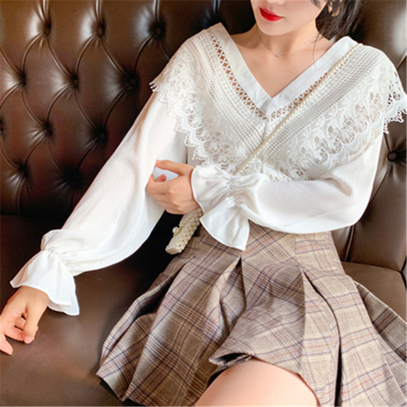 

High Quality New Stylish Blouse Shirt Patchwork Lace Ruffle Sexy V-neck Flare Sleeve Chiffon Shirt Blusas Female Tops 2020, Picture color
