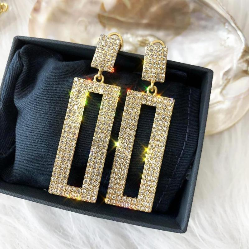

Dangle & Chandelier 2021 Fashion Designs Drop Earrings Gold Shiny Sparkling High Street Square Design