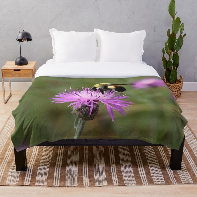 

Soft Blanket for Bed Sherpa Flannel Fleece Blanket Home Travel Sofa Soft Throw Busy Bee On Purple Flower