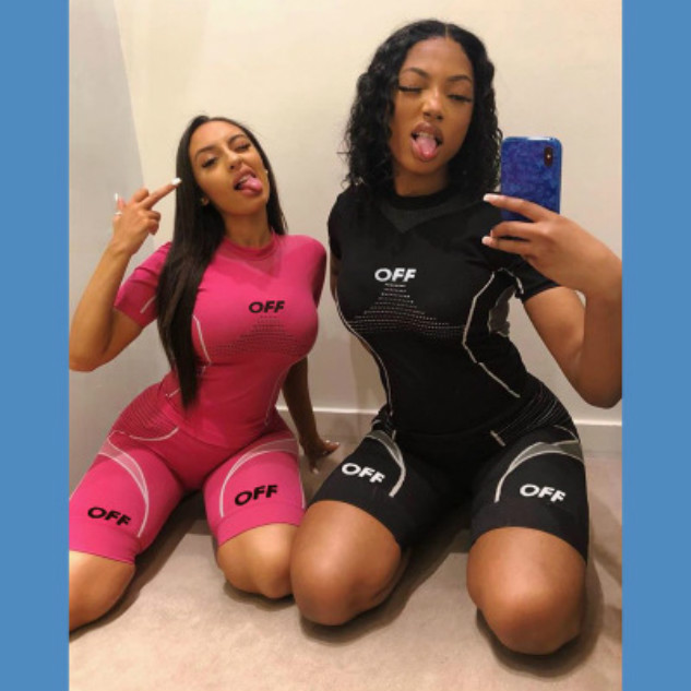 

Women 2020 Luxury Suit Fashion Print Exercise Fitness Short SweatSuit Tide Yoga Suit Straight Pants Fashion Short Sleeves Summer New, Black