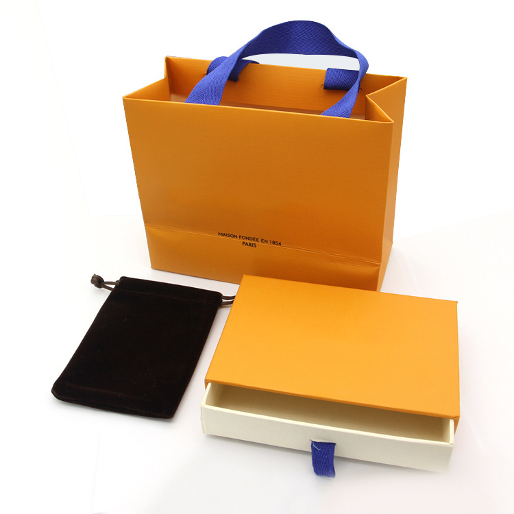 

New Fashion brand jewelry boxes bracelet package set original handbag and velet bag jewelry gift box