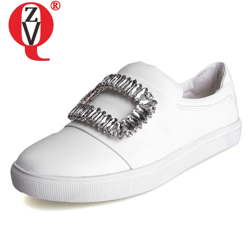 campus white colour shoes