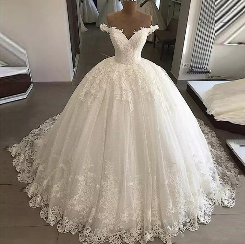 

Off Shoulder Lace Ball Gown Wedding Dresses 2020 Appliqued Sequins Cap Sleeves Court Train Lace Up Tulle Wedding Bridal Gowns, White