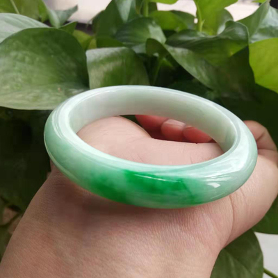 

zheru jewelry natural Myanmar emerald green 54mm-64mm two-color bracelet elegant princess bracelet send certificate