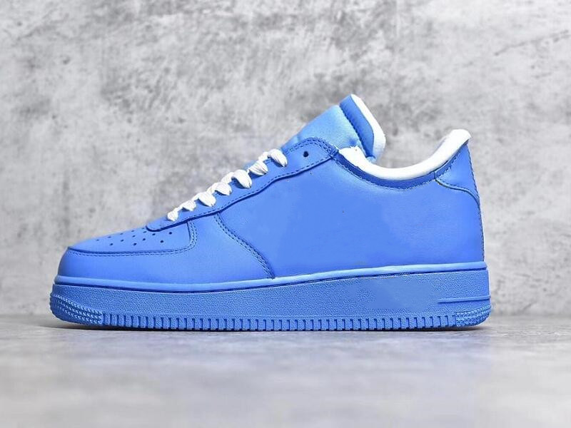 

Best Quality 1 Low MCA Chicago Athletic Designer Shoes University Blue White Metallic Silver Fashion Trainers Come With Box