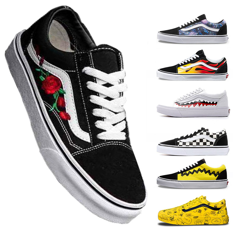 vans con flores rojas