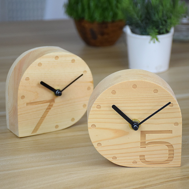 

Creative wood clock simple fashion mute solid wood small table clock office bedroom study wooden small gift