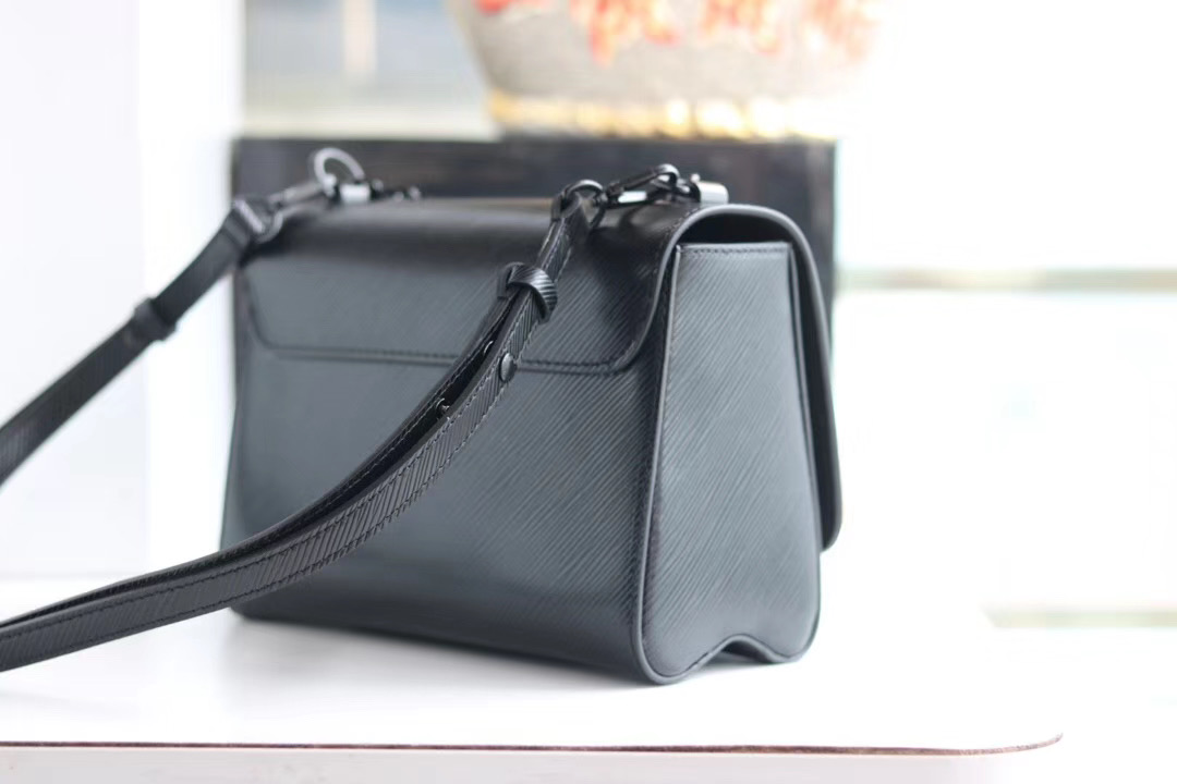 

NEW Designer Shoulder Bags twist Bag Mini Chain Flap Crossbody Handbags High Quality Real leather Handbag, Black hardware