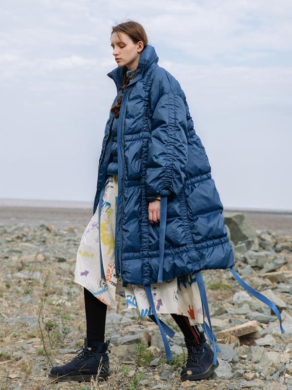 

2019 Winter New Collection Women Long White Duck Down Jacket, Plaid