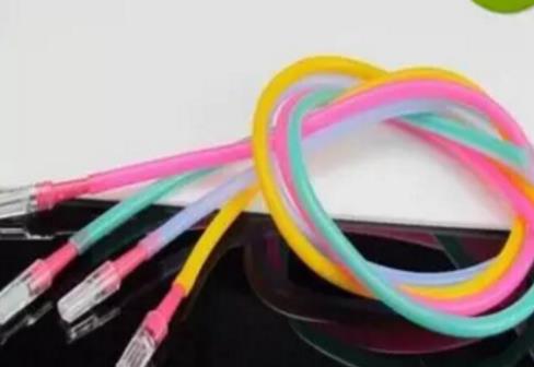 

2018 NEW Wholesale Hookah Accessories - medical tubing color tasteless silicone tube one meter, multi-color random delivery