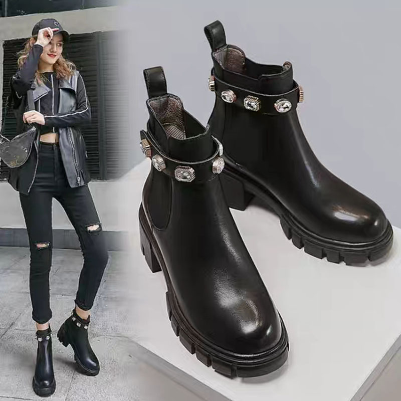 leather ankle boot with belt