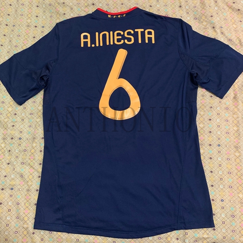 

Retro 2010 Spains away soccer jerseys star A.INIESTA 6 PIQUE 3 XAVI 8 DAVID VILLA 7 TORRES 9 futbol Jersey classic football shirt Camiseta thailand shirts size -xxl kits, Away custom