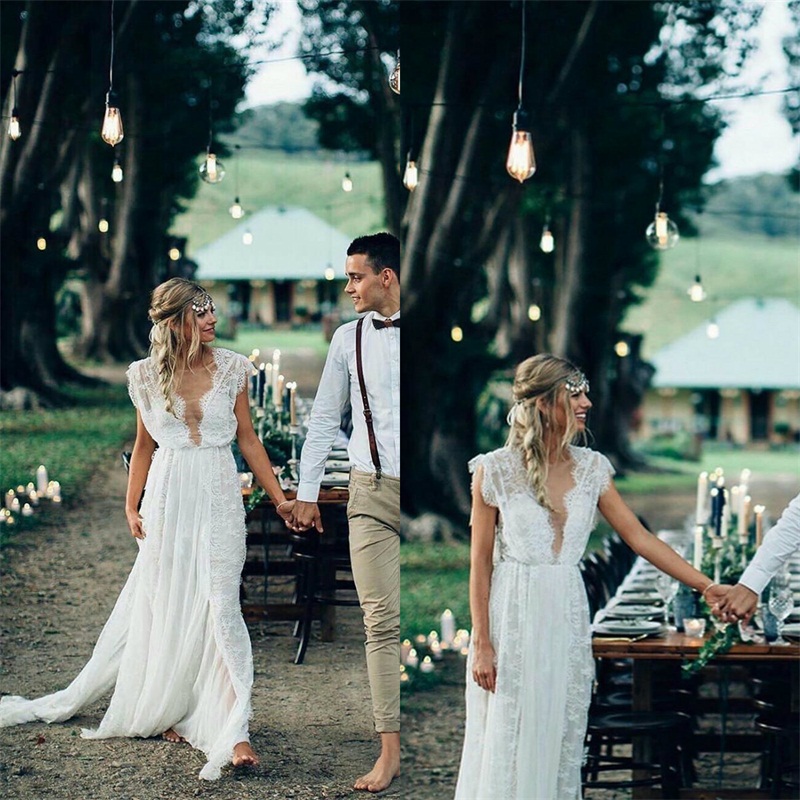 Pas cher Boho A-ligne Robes De Mariée Jewel Sans Manches Full Appliqued Dentelle Robe De Mariée Balayage Train Plage Robe De Mariée