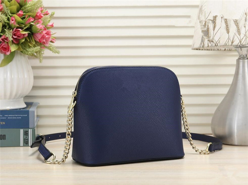 

Women's bag fashion simple European American one shoulder portable diagonal handbag girl bag fashion simple ladies Shell bag, Red