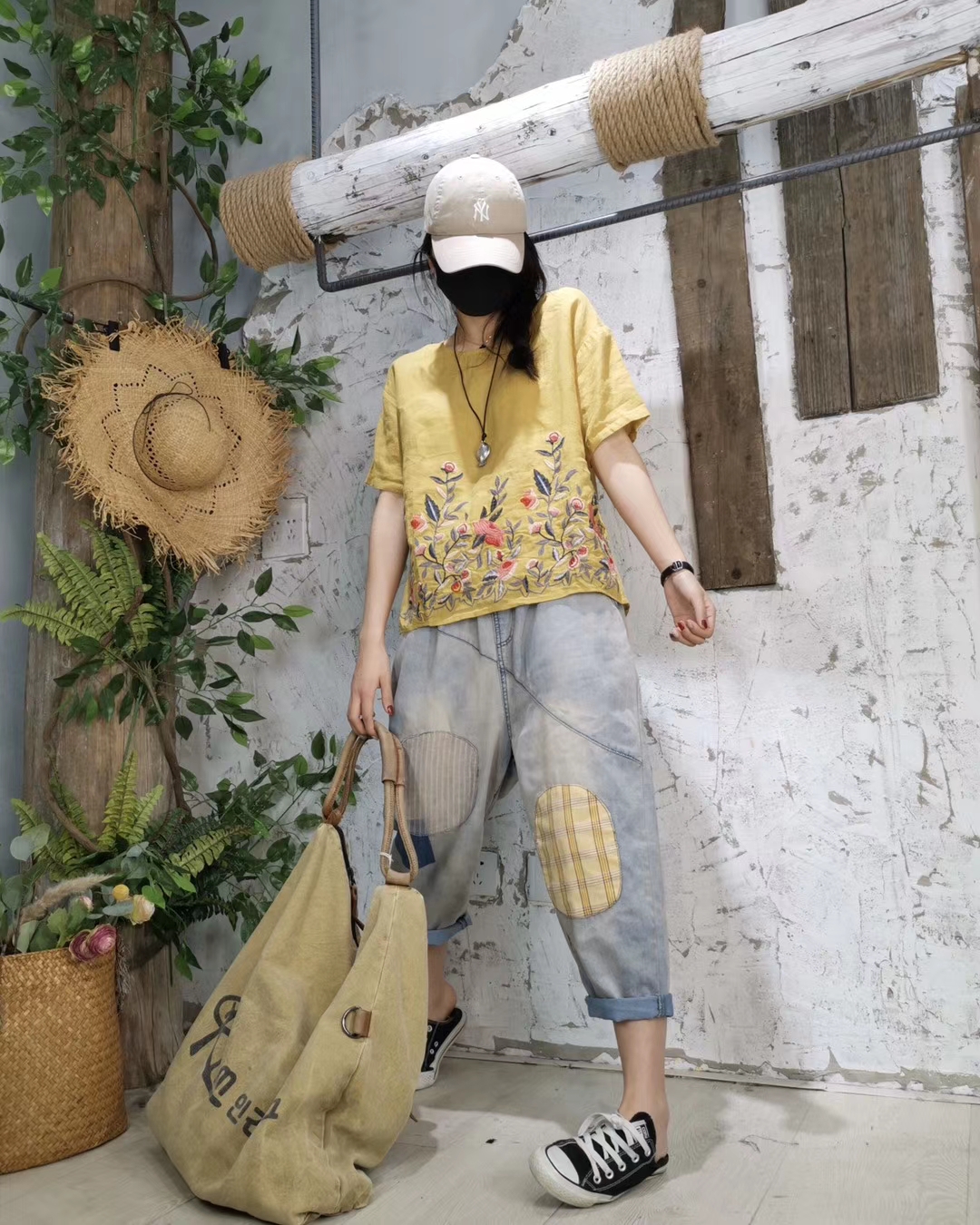 

Deep Blue Haroun Pants Light Coloured Drawing Or Pattern Female Jeans In The Summer Bk4631