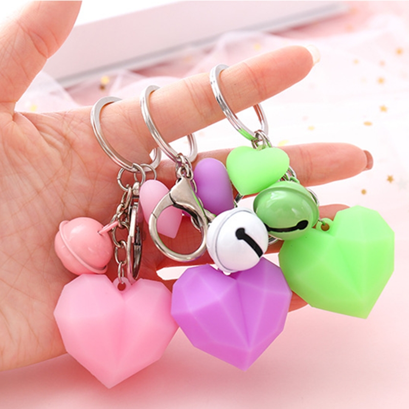

Bell Key Chains Cartoon Geometric Faceted Heart Keychain for Women Lovers Car Key Ring Holder Keyring Bag Decoration Jewelry Gifts Accessory