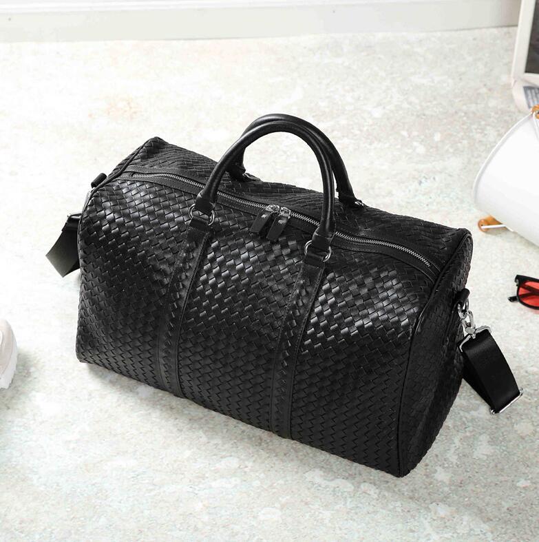 

Factory wholesale men handbag hand-coded fashion Knitting bag street fashions Crochet leather fitness bags outdoor sports leisure travel handbags, Black