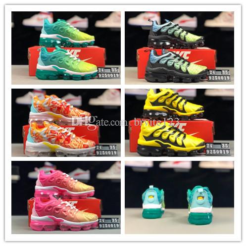 

2019 Kids TN Plus luxury Designer Sports Running Shoes Children Boy Girls Trainers Tn Sneakers Classic Outdoor Toddler Sneakers, Black