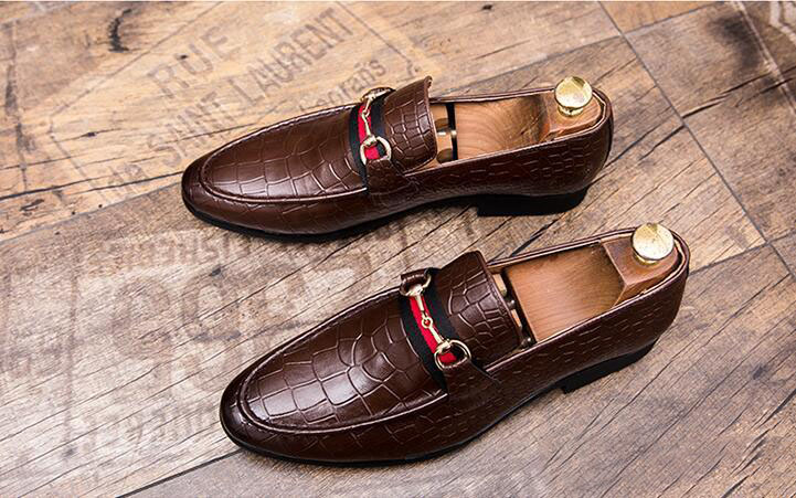 

Shoes Men designer Top Quality Oxfords Male Formal Shoes Flats Business Casual Wedding and prom dresses shoes Big Size 46 47