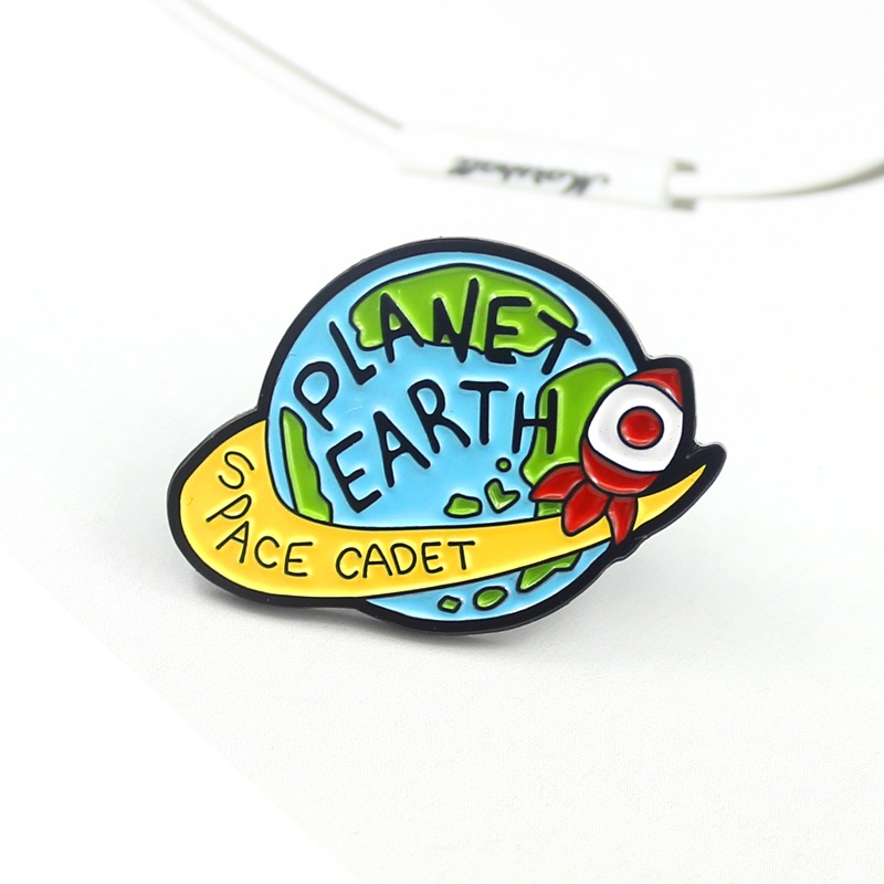 

Earth model blue green SPACE CADET personality creative brooch cartoon special tide new lapels denim badge pins