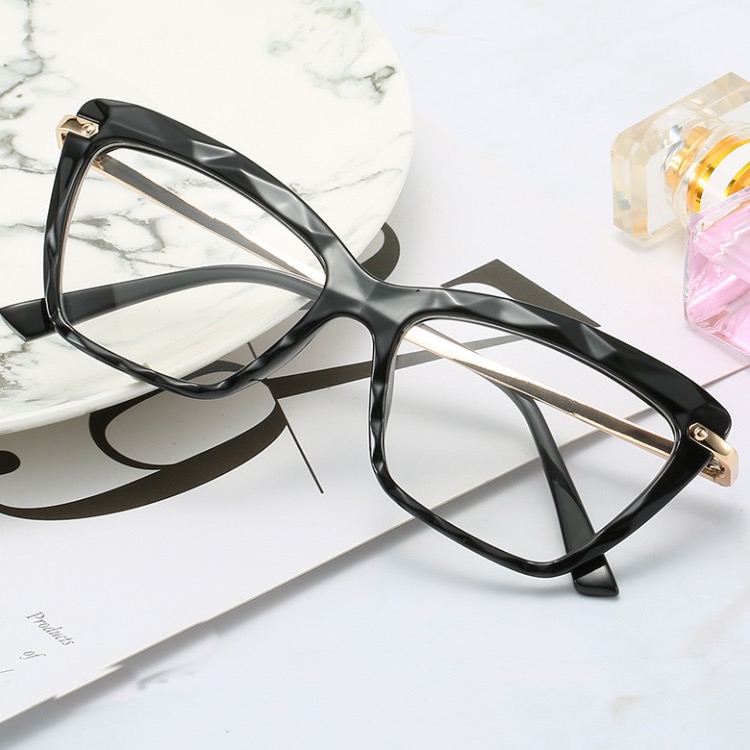 

Cat Eye Women Sunglasses Frame Retro Transparent Crystal Glasses With Clear Lenses 7 Colors