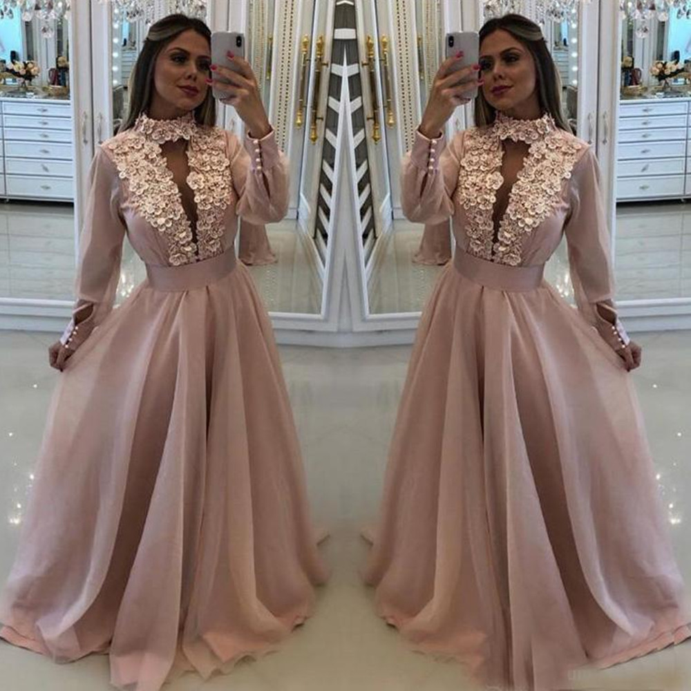 

Light Pink Mother of the Bride Dresses 3D Flower Appliqued High Collar Evening Gowns Floor Length Formal Party Wedding Guest Dress