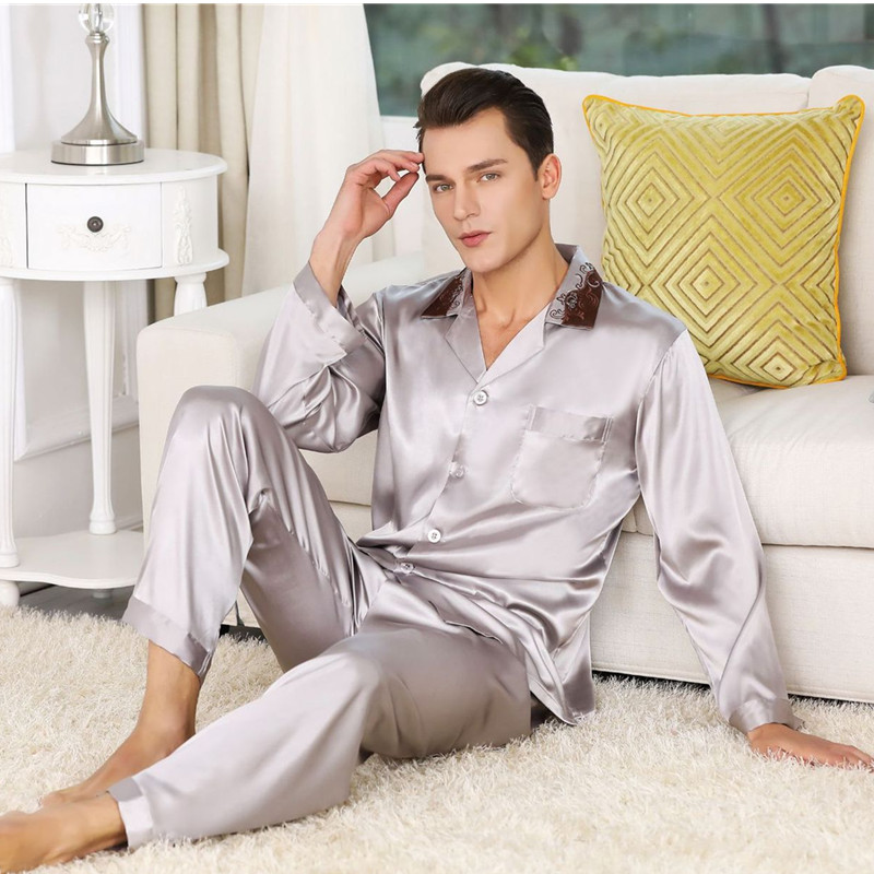 

2019 Hot Sale Mens Silk Satin Pajama Set Luxury Long Sleeve Nightwear Suit Print pajamas Home Service Mens Clothes Big Size, Beige