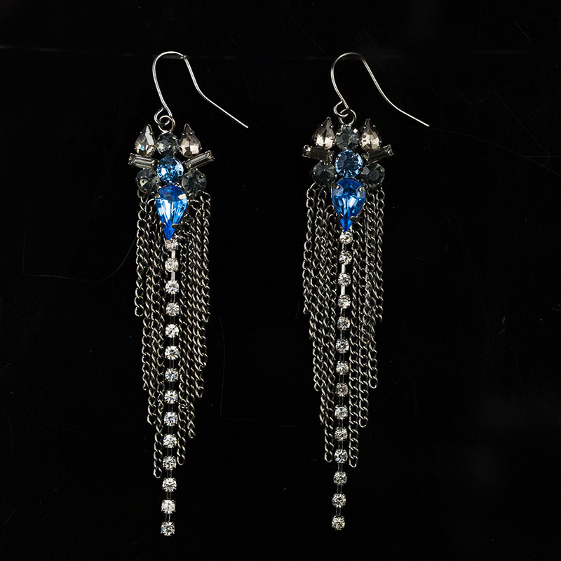 

Exaggeration Pearl Earrings Long Fund Exquisite Crystal Eardrop Metal Ornaments Earrings