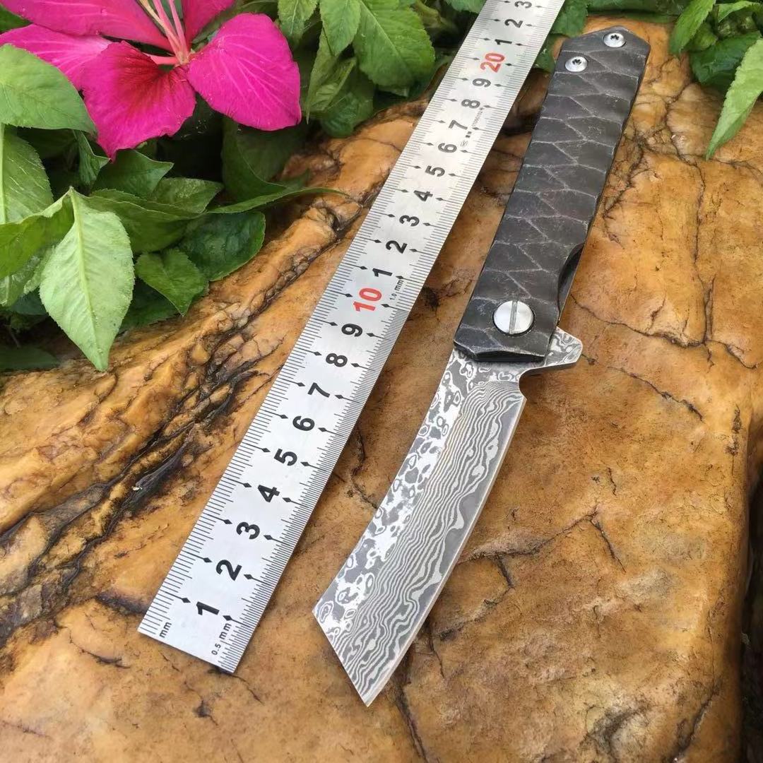 

Fk-59 VG10 Damascus Tactical Survival Folding Knife Japanese Samurai Style Pocket EDC Knife Grey Titanium Coated Stainless Steel Handle