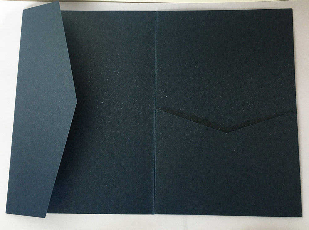 

free drop shipping 1pcs sample hollow Laser Cutting Tri-fold Gold /Ivory Flower pocketfold Wedding Invitation Card pocket Invite
