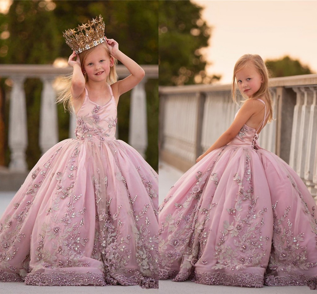 

2019 Dusty Pink Lace Appliqued Ball Gown Flower Girl Dresses Vintgae Pearl Beaded Spaghetti Fiormal Girl Party Birthday Communication Gown, Grape
