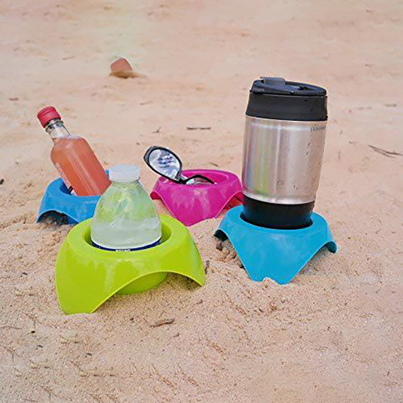 

Multifunctional 4Pcs/ Set Plastic Beach Sand Drink Cup Holder Sand Cup Holder For Beverage Phone