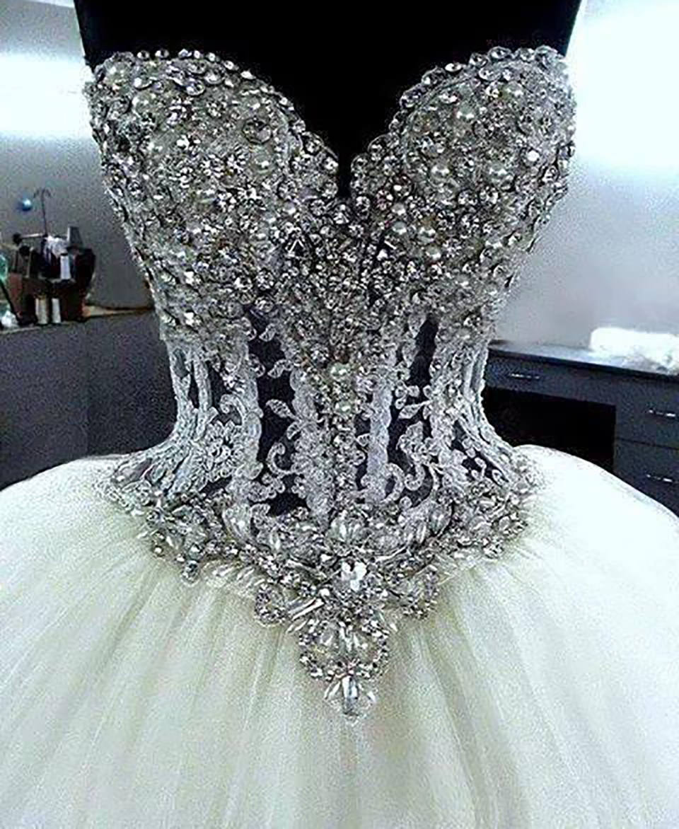 Nouvelle arrivée Robe de mariée de robe de boule de mode classique avec corsage en strass de corsage de corsage en jupe en tulle jupe en tulle