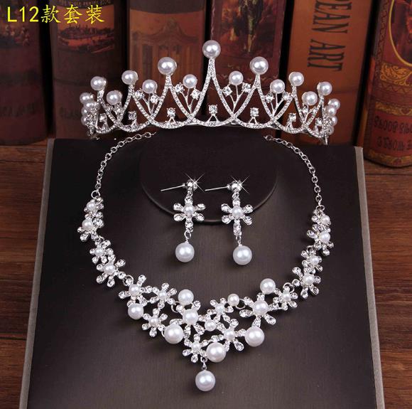 

Best selling cheapest bridal jewelry pearl necklace Crown headband necklace earrings three-piece spot Handmade fine build Free shipping