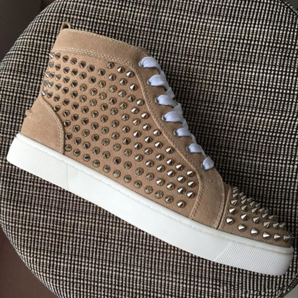 Jeune Skate Chaussures Marque Design Rouge Baskets Sneaker Hommes Junior Spikes Bateau à rouleaux High Top Top Passer des chaussures de marche en
