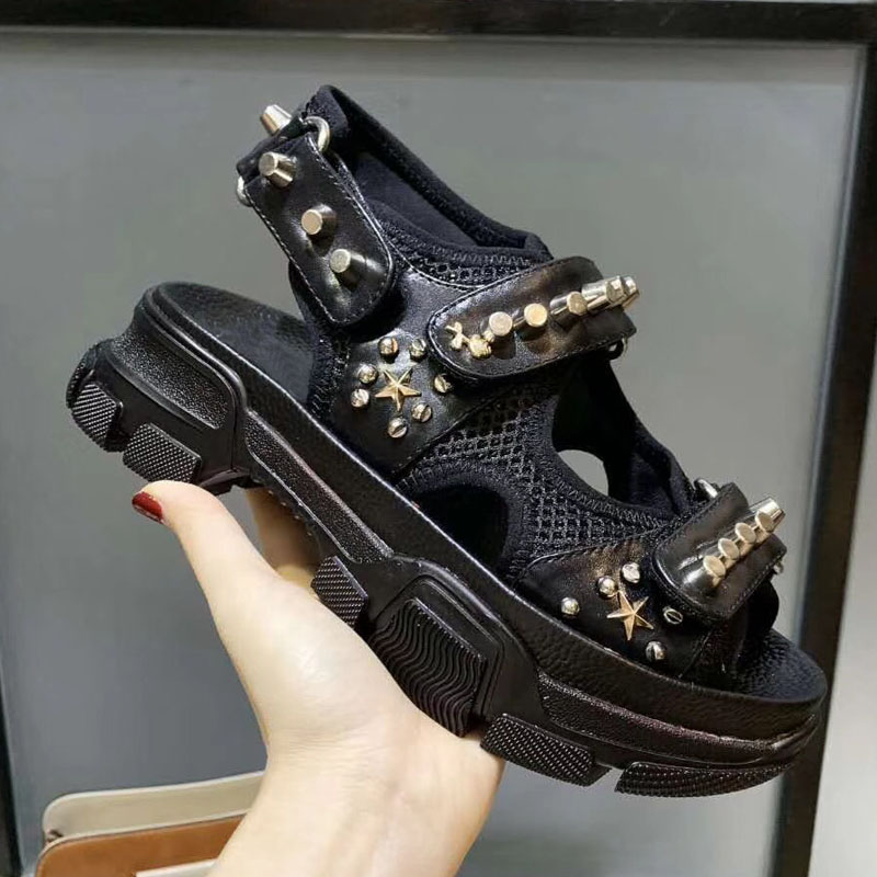 

Gladiator Style Branded Women Leather Studs Nomad Sandal Ankle Wrap Lady Print Canvas Leather Outsole Flat Urban Sandals Paris With Box40, Black