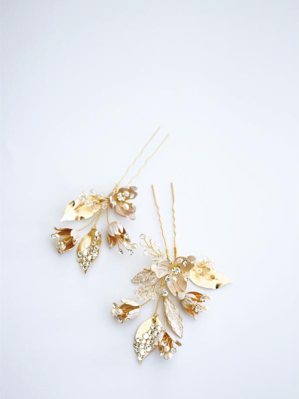 

Other 2 Elegant Golden Rose Flowers Bridal Hair Clip Crystal Woman Rhinestone Stick Wedding Bridesmaid Dress Accessories