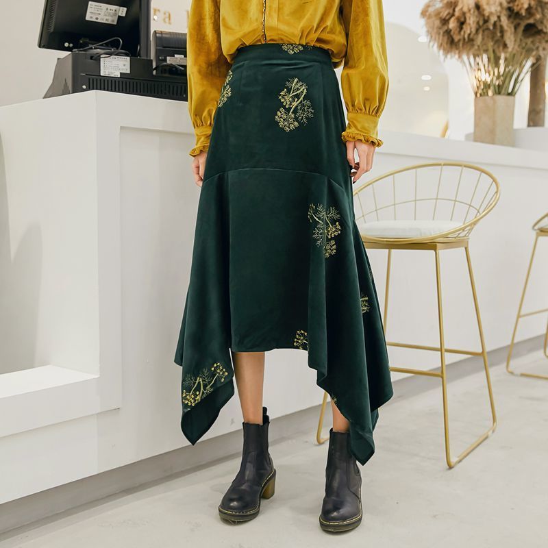 

Print Velvet Embroidered Irregular Skirt Women Vintage Loose Temperament High Waist Skirt Tide 2020 New Spring V297, Green