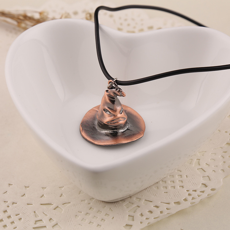 

1pc Movie Logo geometric 3D harry Series Magic Hat Pendant Necklace Snitch Time Hourglass Enthusiast Gift Leather Lucky woman mother men's family gifts jewelry