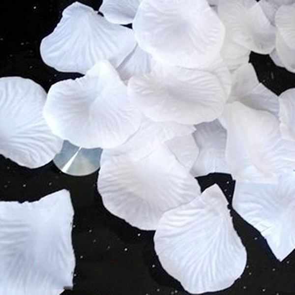 

100pcs/ Bag Artificial Flower Rose Petals Fake Petals For Valentine Wedding Party Decoration FO Sale, White